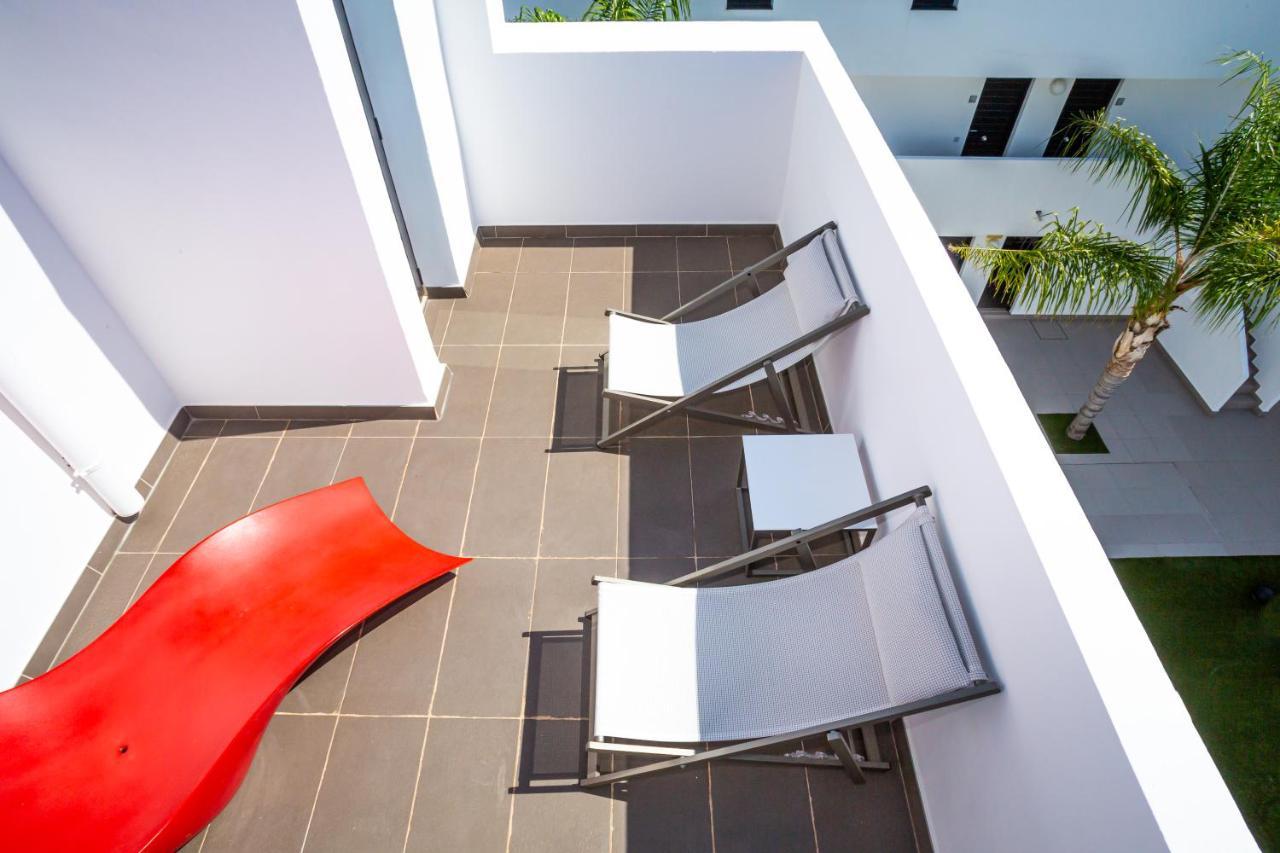 Migjorn Ibiza Suites & Spa Playa d'en Bossa Bagian luar foto