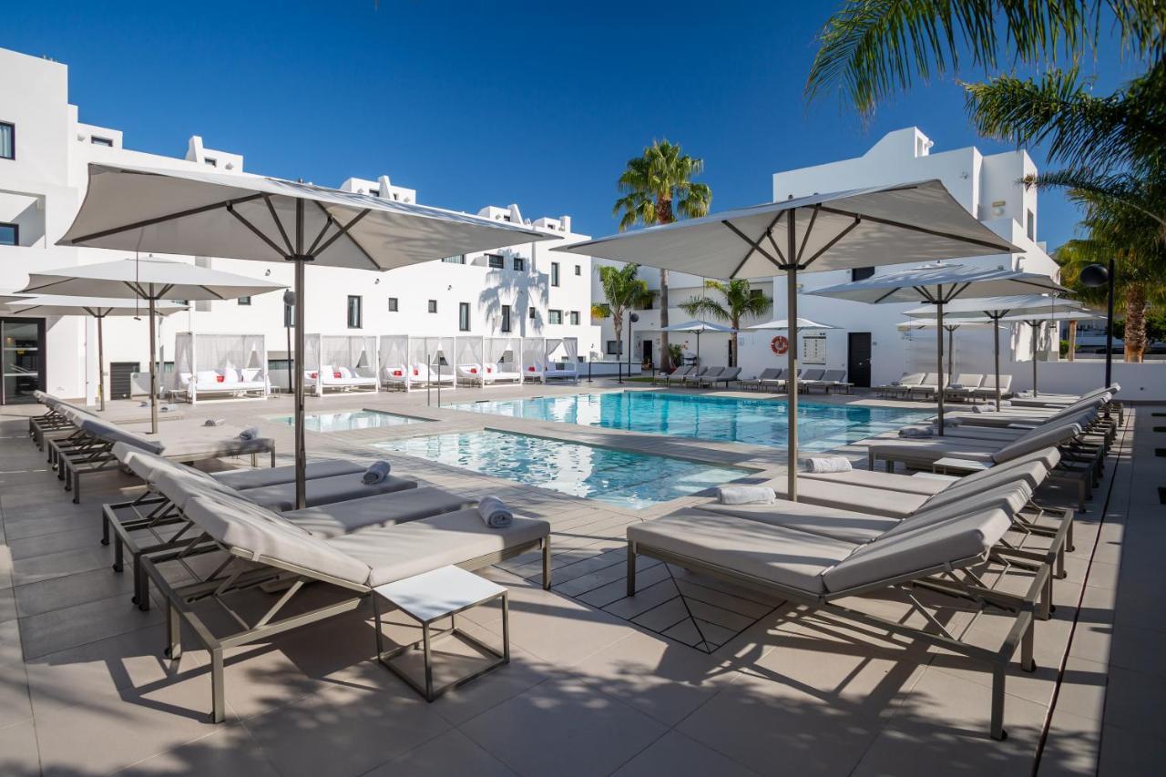 Migjorn Ibiza Suites & Spa Playa d'en Bossa Bagian luar foto