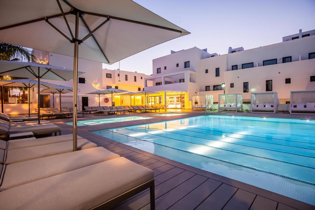 Migjorn Ibiza Suites & Spa Playa d'en Bossa Bagian luar foto