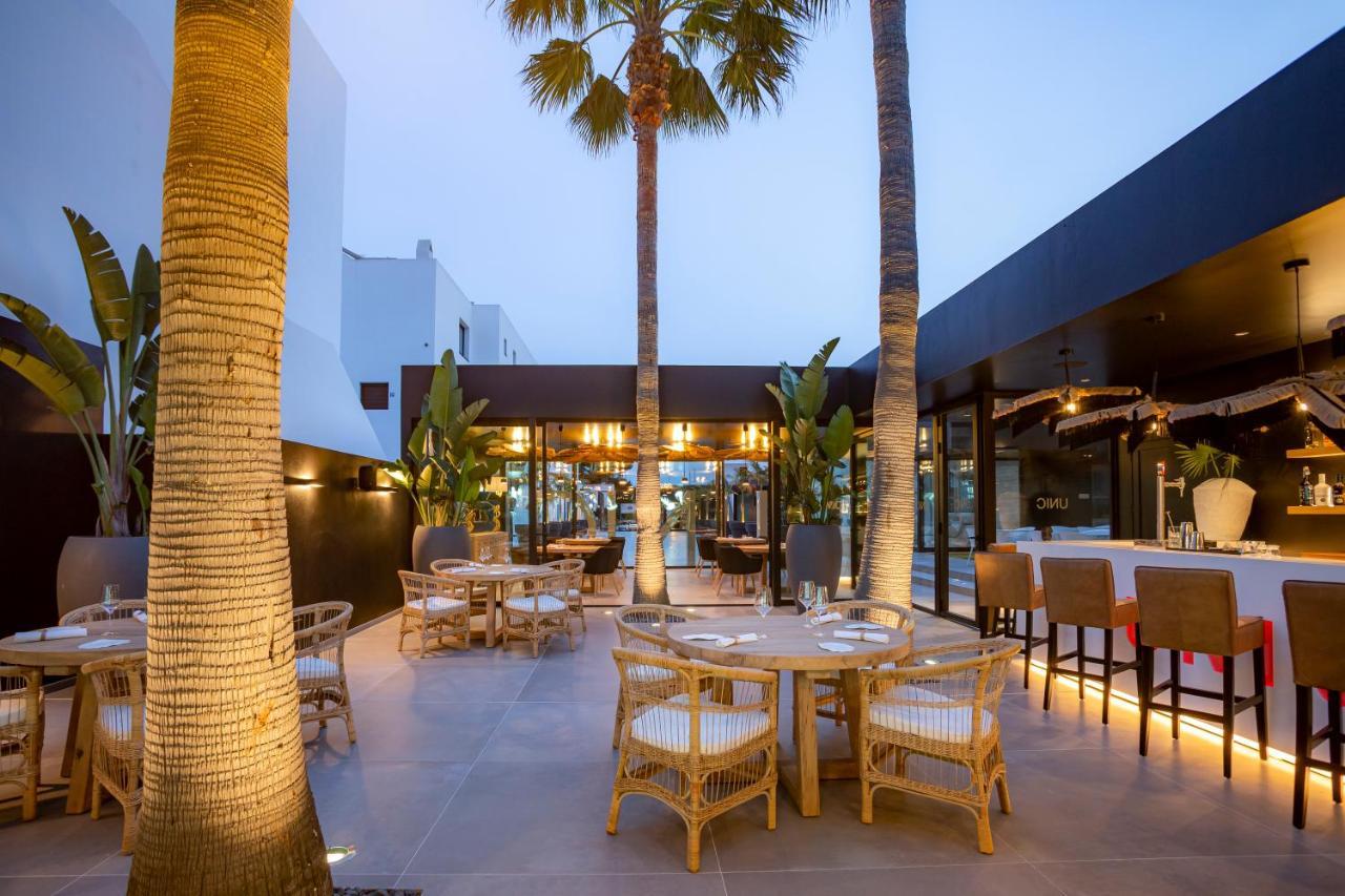 Migjorn Ibiza Suites & Spa Playa d'en Bossa Bagian luar foto