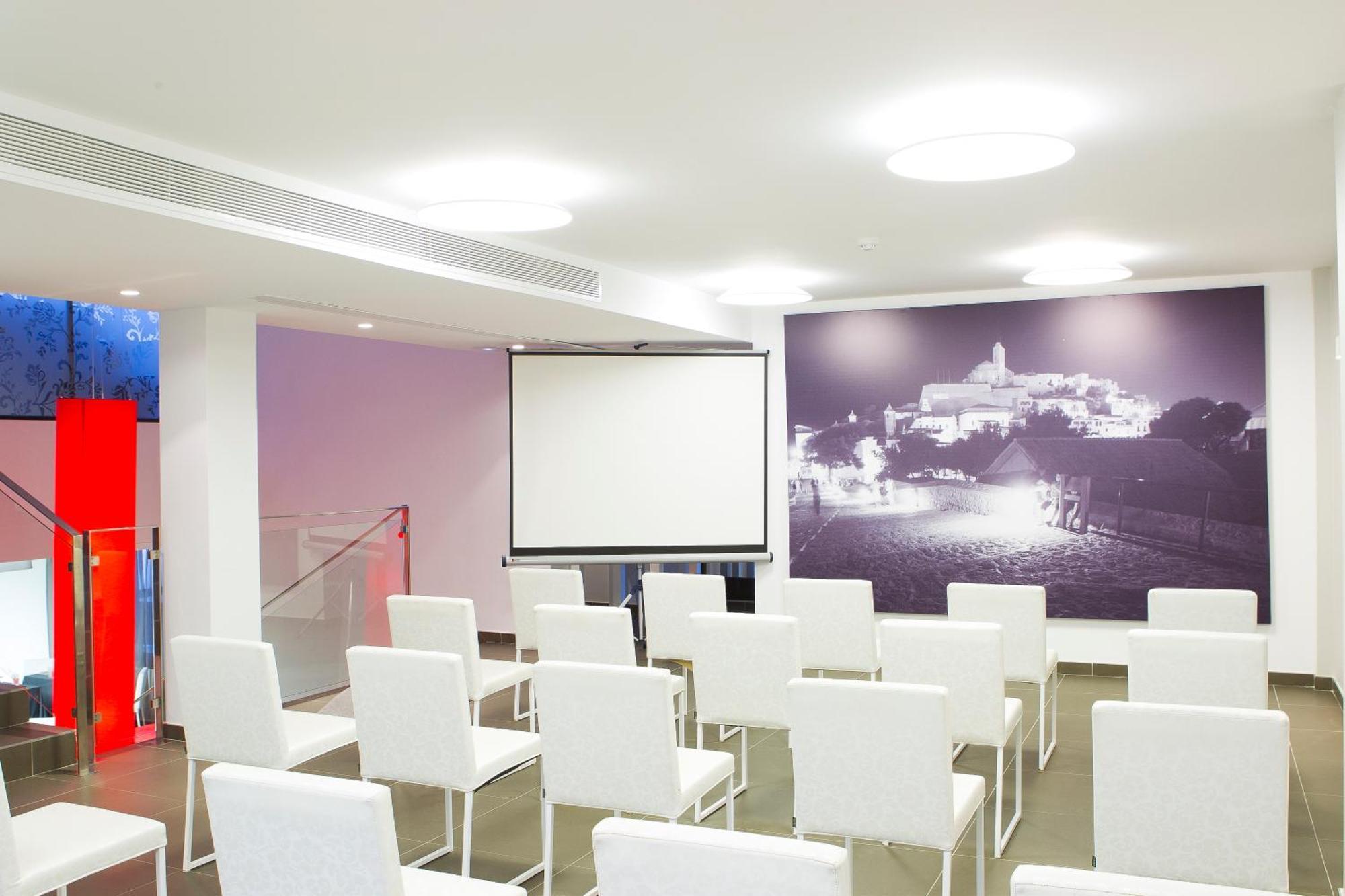 Migjorn Ibiza Suites & Spa Playa d'en Bossa Bagian luar foto